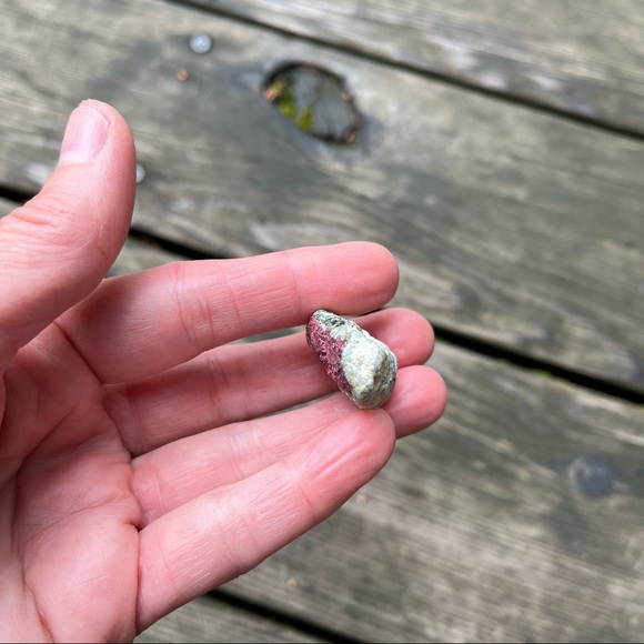 Ruby Zoisite Raw Crystal Anyolite - Picture 8 of 17